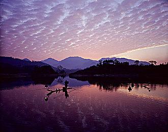 Ghost回归？IW预热《使命召唤19：现代战争2》